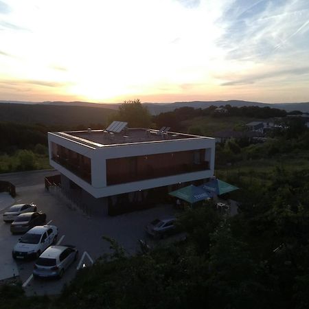 Pensiunea View Cluj-Napoca Esterno foto