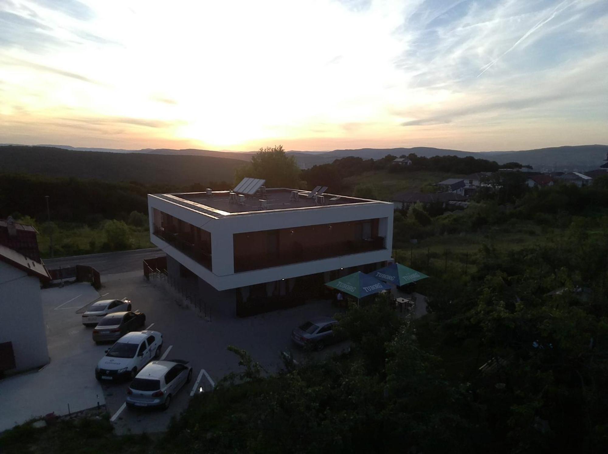 Pensiunea View Cluj-Napoca Esterno foto